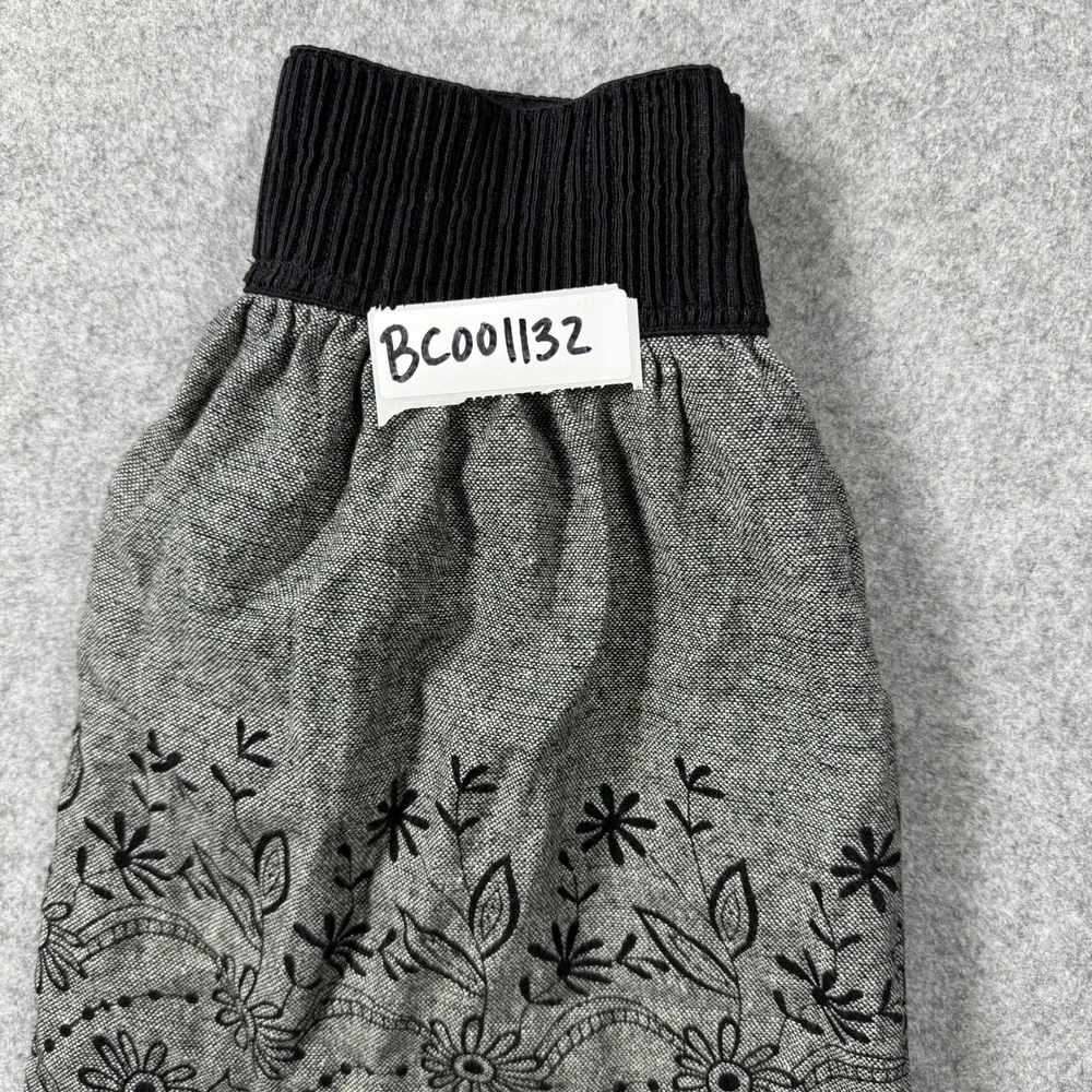 Joe Benbasset Womens Floral Embroidered Mini Skirt Small Gray Wool Blend Smocked